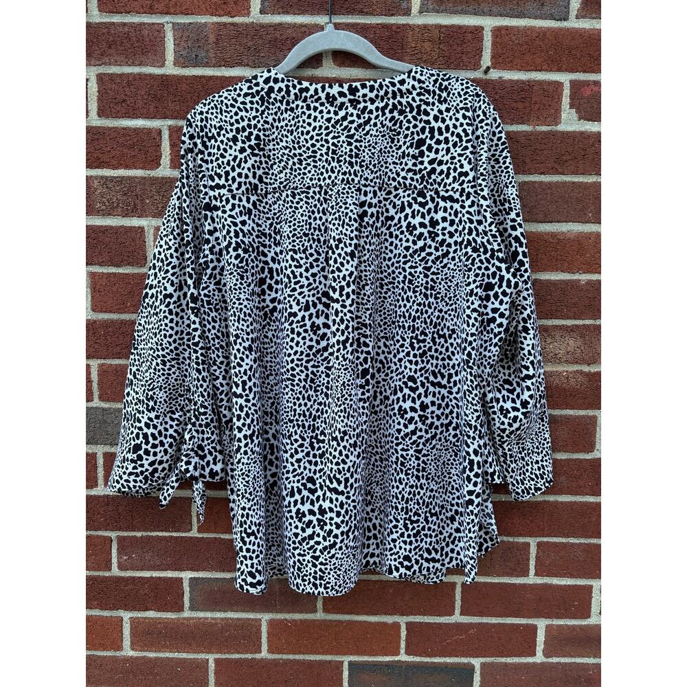 Michael Kors 1X Animal Print Blouse Plus Size Black White Tie Sleeve Top - Picture 8 of 9